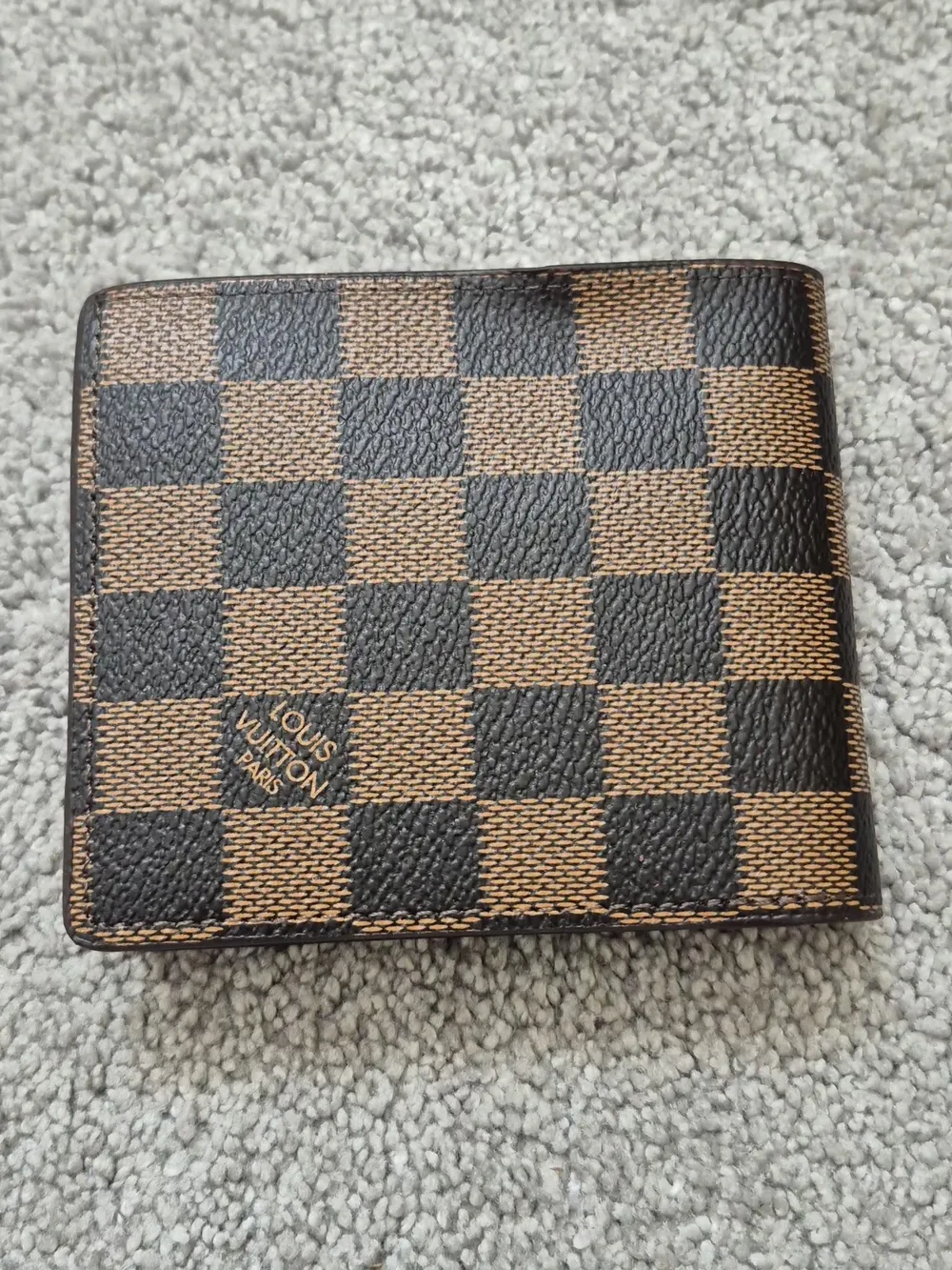 LV Wallet (Ebene)