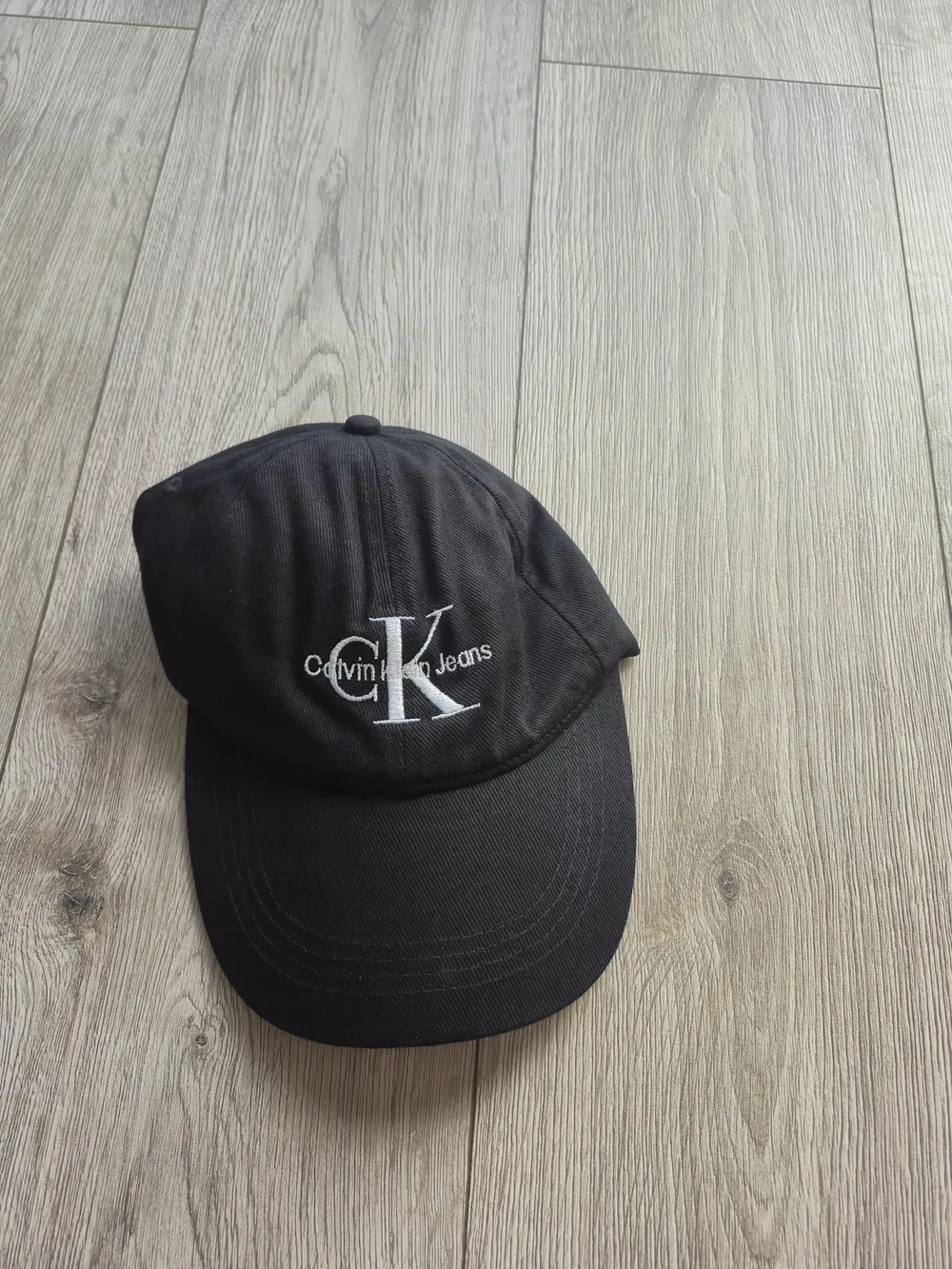 Calvin Klein Kepure