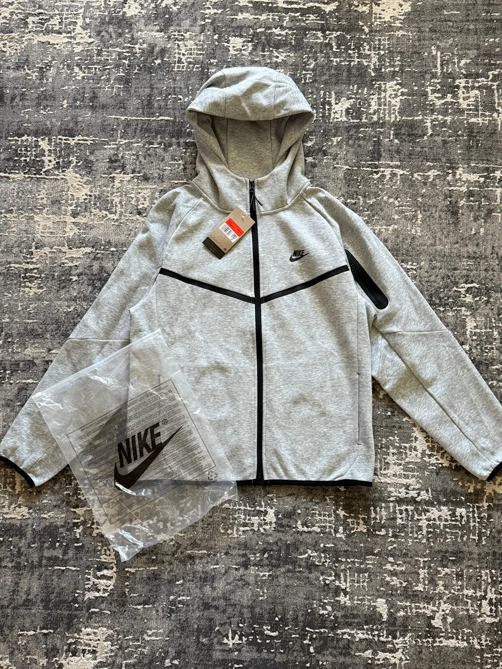 Nike Tech Fleece (Grey)